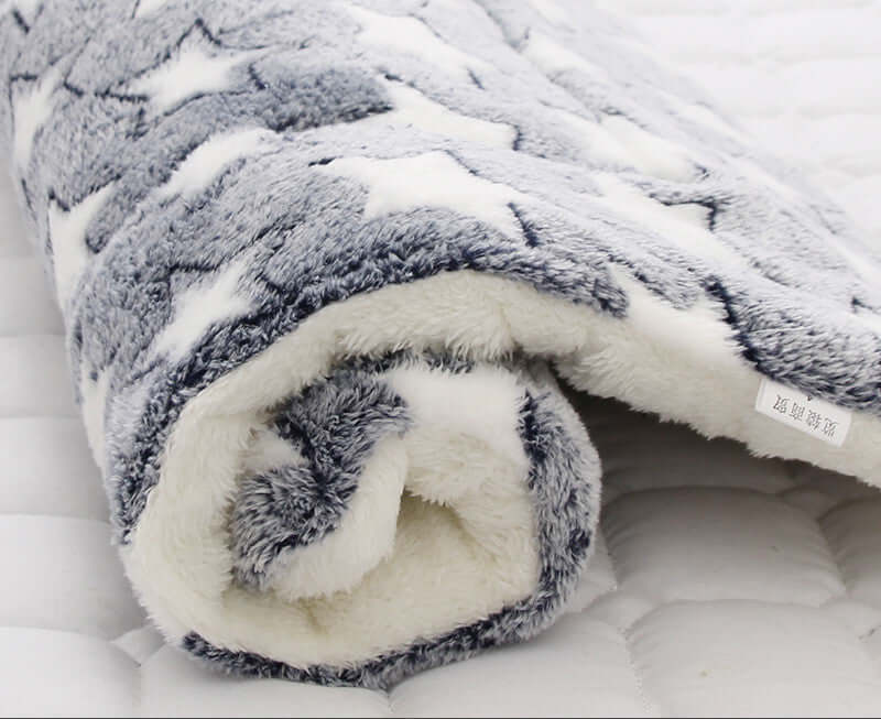 Thick Blanket for Cats And Dogs - Blue white star / 32x25cm - Pet Bed