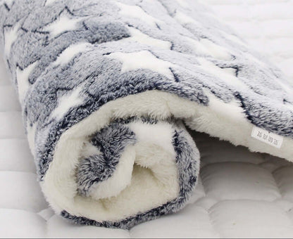 Thick Blanket for Cats And Dogs - Blue white star / 32x25cm - Pet Bed